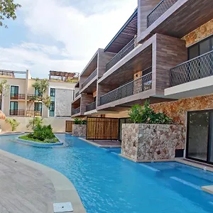 Apartment Exclusive Paramar Ve Penthouse In By Lockey For Walking To Commercial Zone In Aldea Zama, Tulum